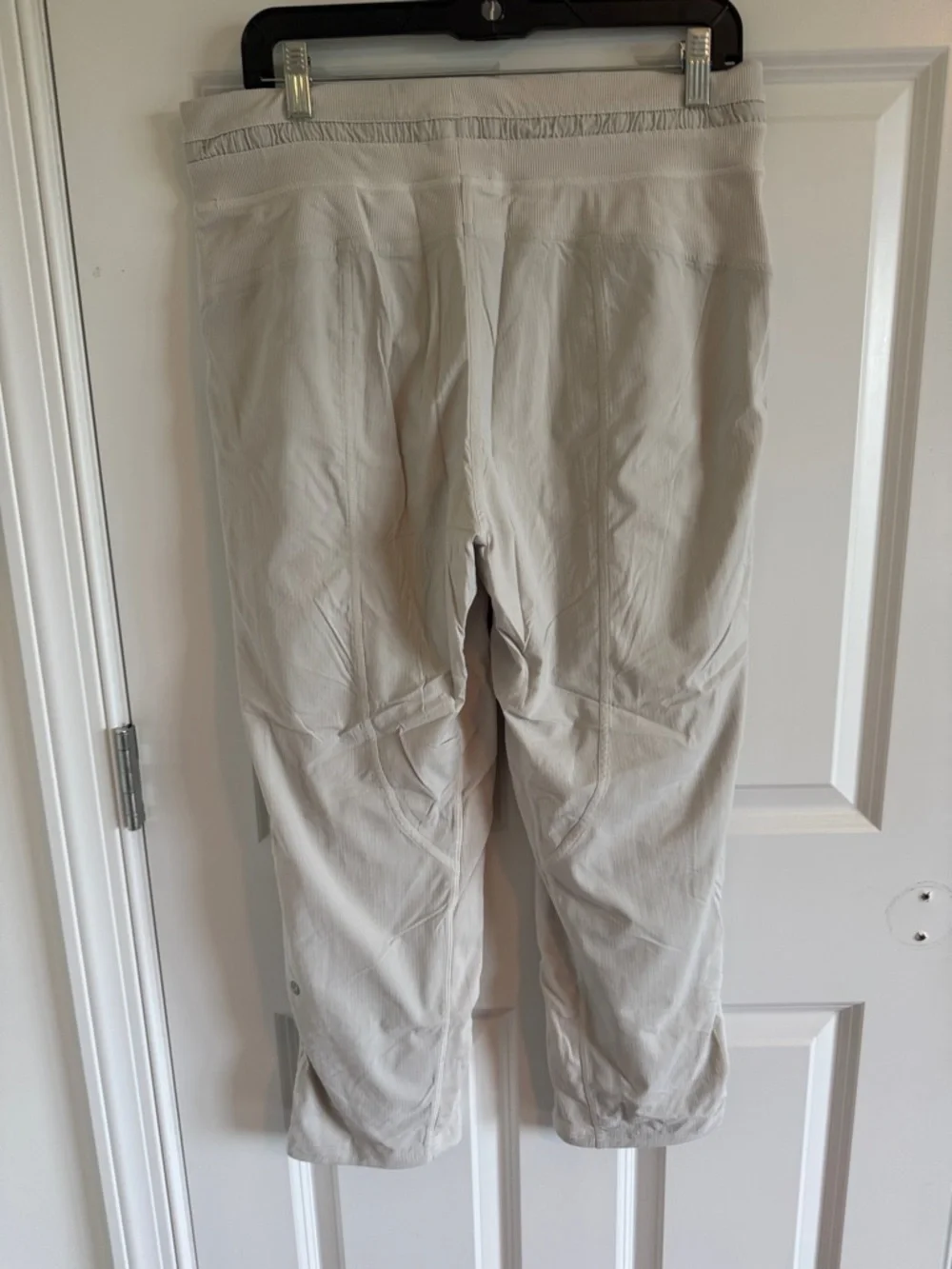 Lululemon Dance Studio Mid-Rise Joggers in Beige Size 10